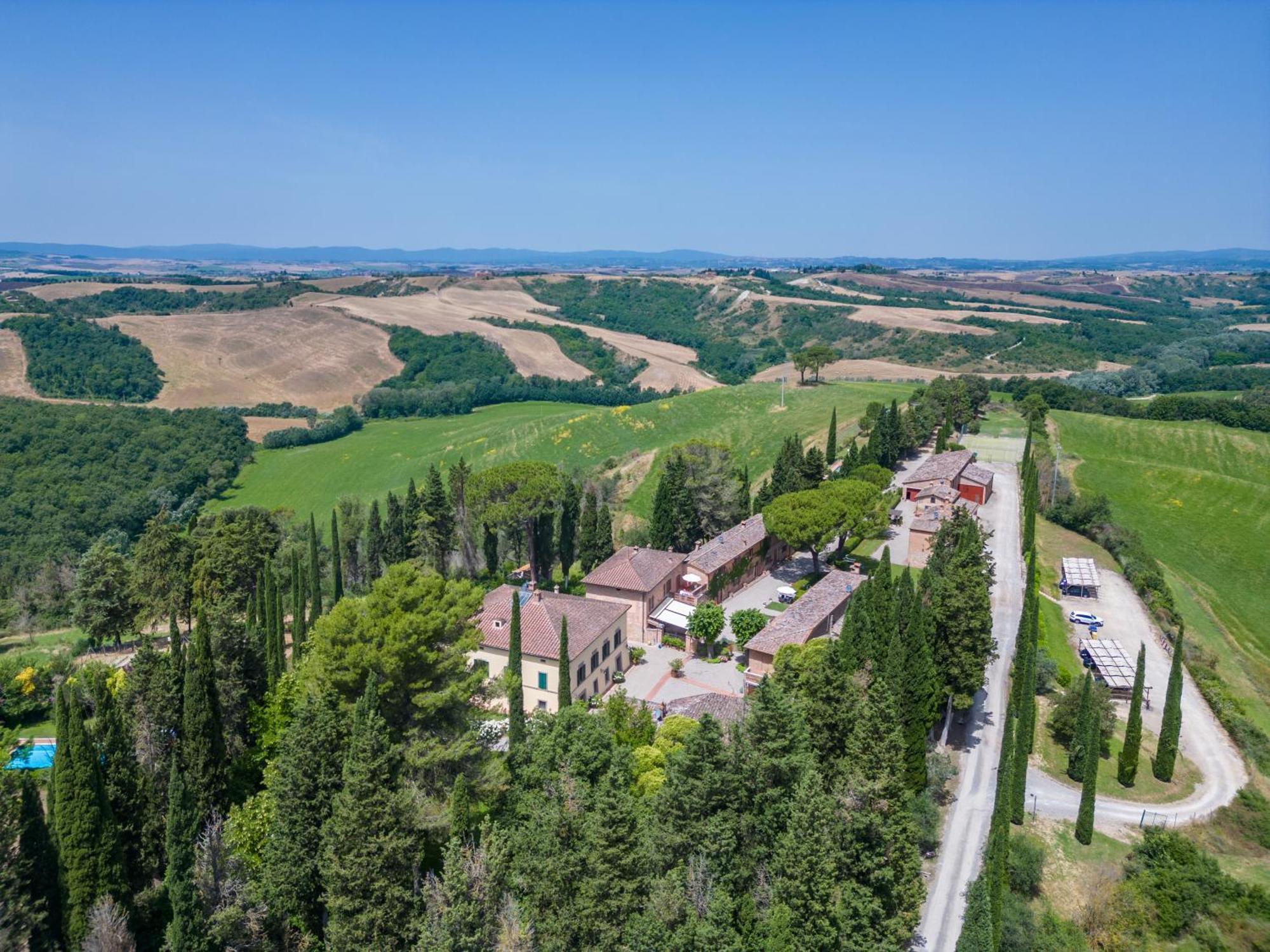 Villa Agriturismo Tenuta La Campana 아시아노 외부 사진